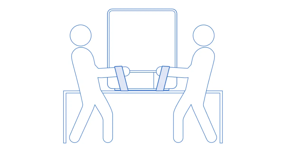 Form 4Lを2名のスタッフが専用ストラップを使って持ち上げている様子と禁止事項の図解