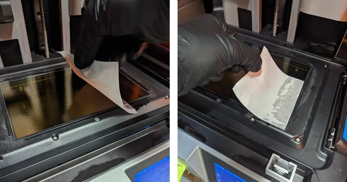 洗浄液 3D Medsupoを含ませたワイプでLPUを一方向に優しく拭き取っている手元
