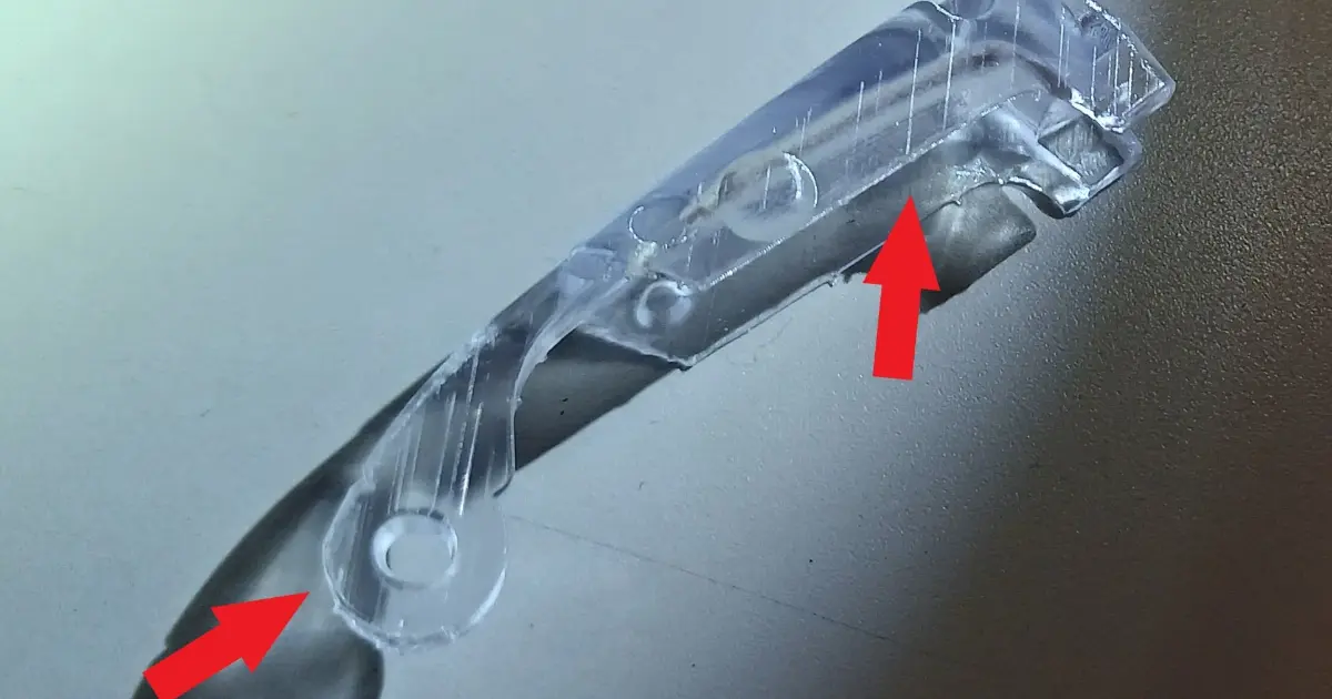 Form 4造形物のZ軸方向に入る垂直な線の実例写真