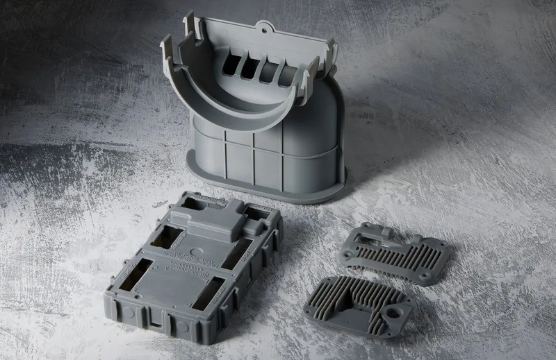 Formlabs Grey Resin V5で造形したサンプルパーツ — 滑らかなマット仕上げで積層痕が目立たない