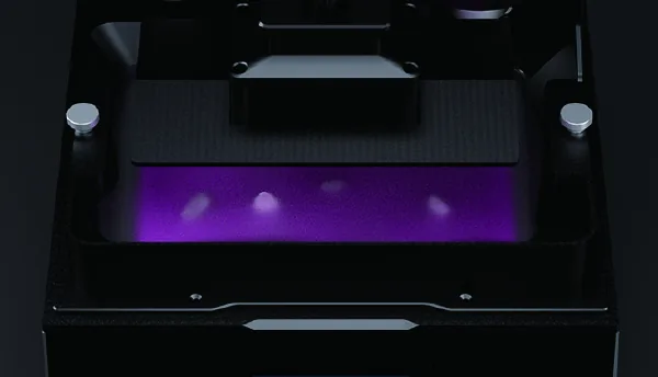 LCD の上のゴリラガラスプレート